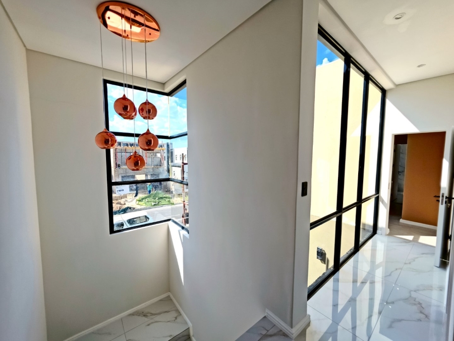 3 Bedroom Property for Sale in Sandown Western Cape